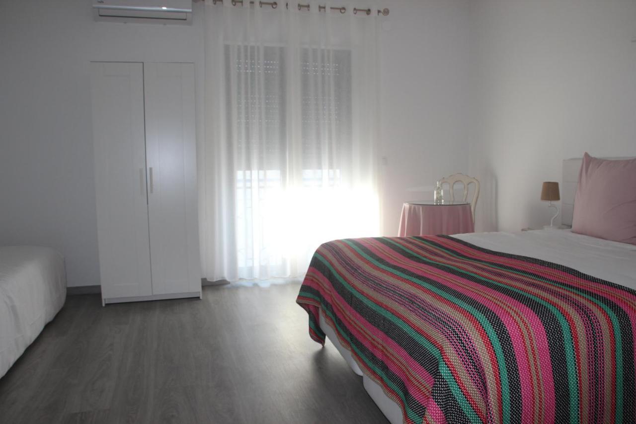 Raiz Alentejana Bed & Breakfast Регуенгос де Монсараз Екстериор снимка