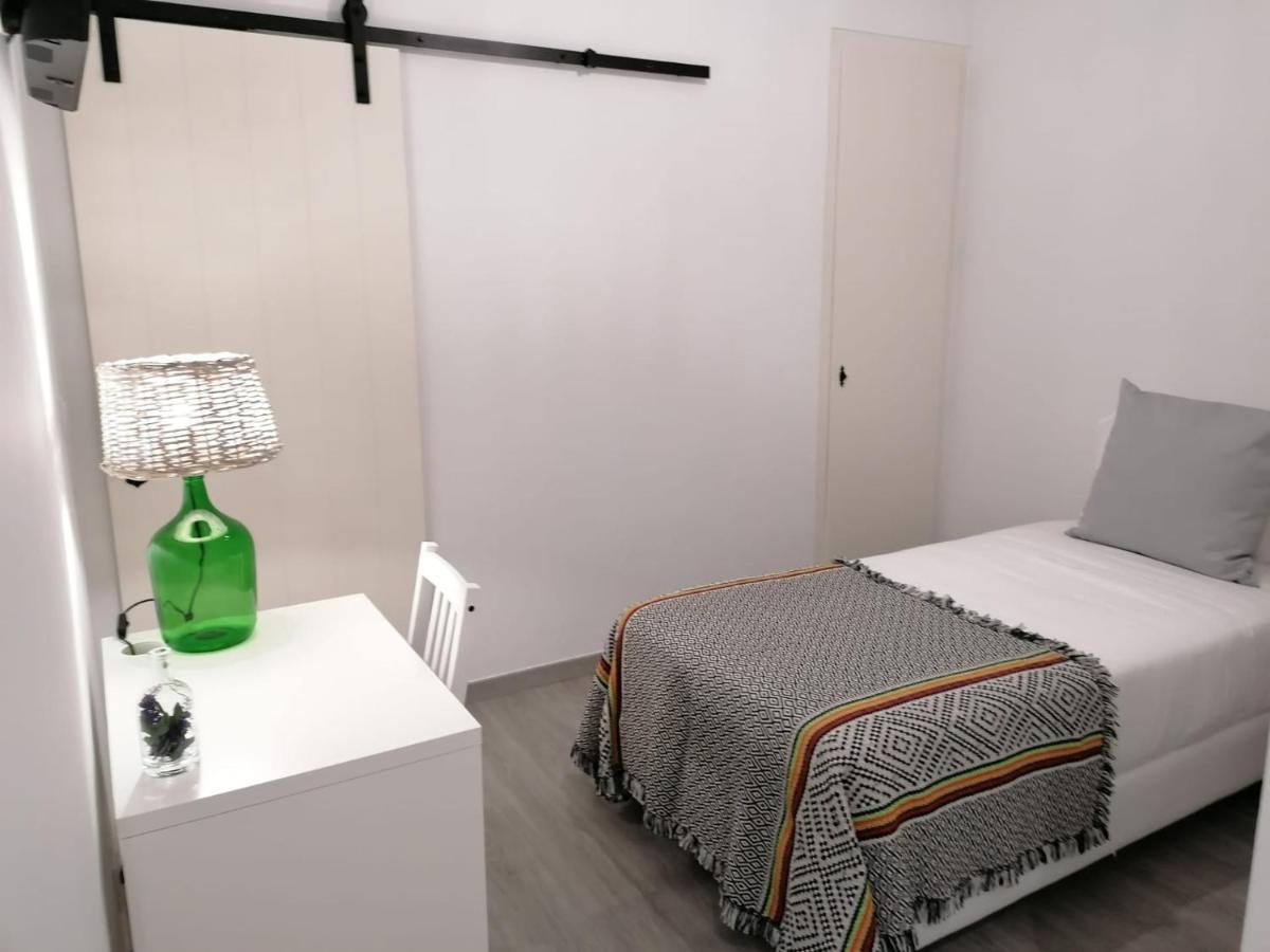 Raiz Alentejana Bed & Breakfast Регуенгос де Монсараз Екстериор снимка