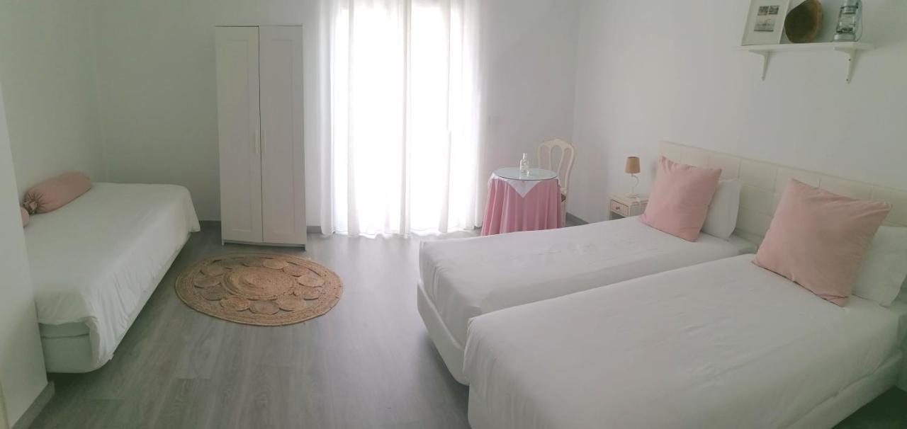 Raiz Alentejana Bed & Breakfast Регуенгос де Монсараз Екстериор снимка